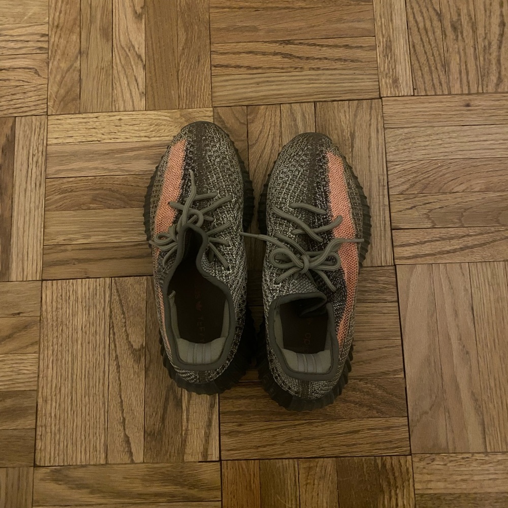 Yeezy boost 350 Gray and Pink Sneakers